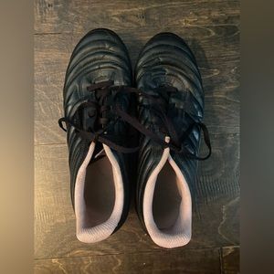women’s adidas black cleats size W 7.5